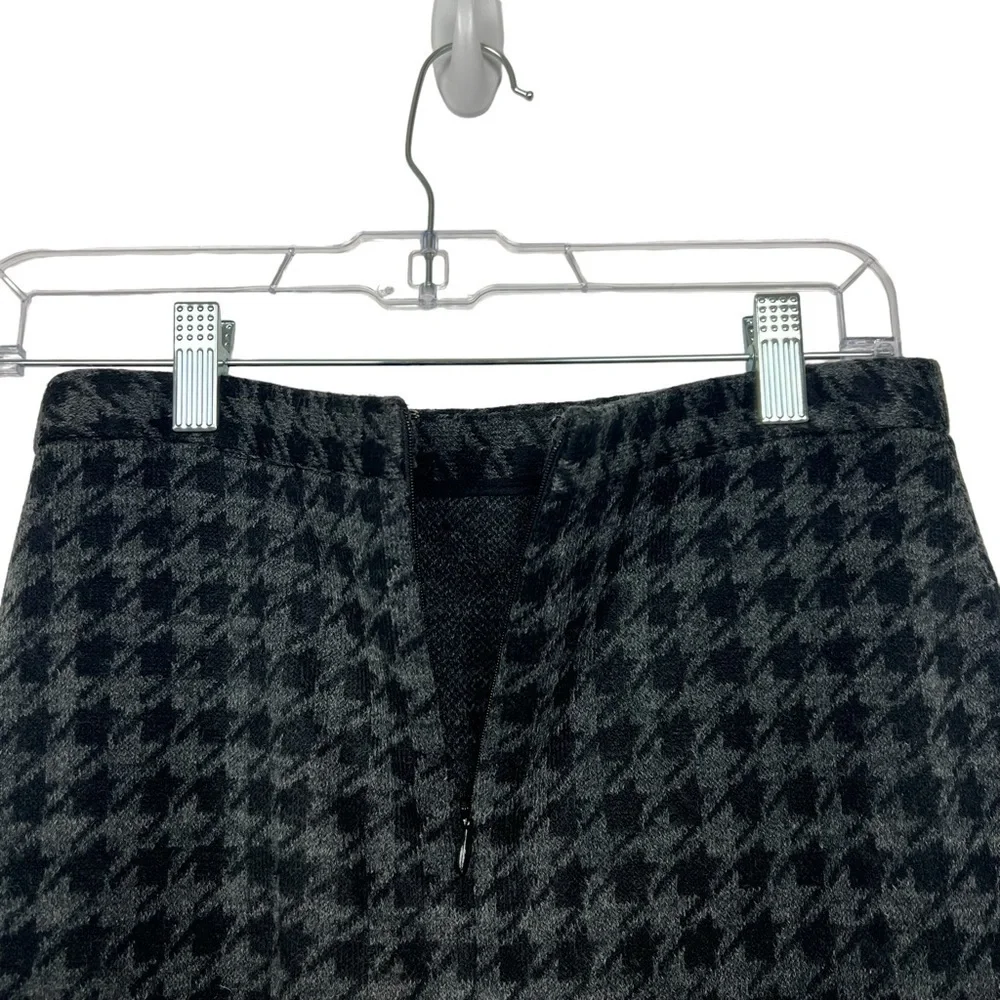 Ferre de Como Gray Black Houndstooth Print Skirt Approx Medium